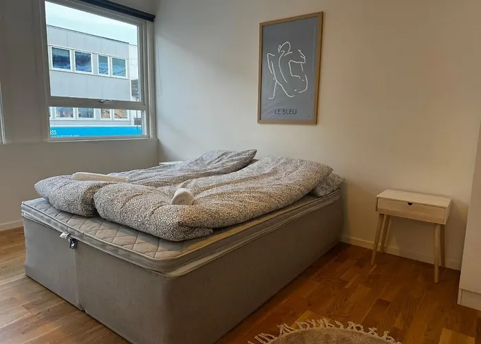 Huge Luxury - & Prime Location * Voss