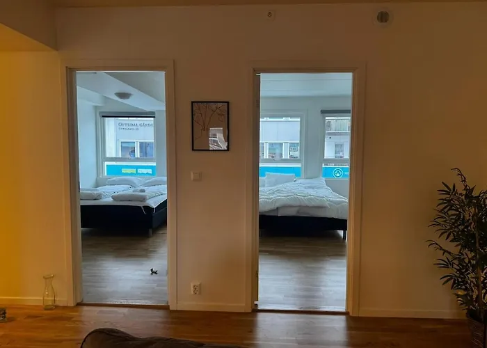 Huge Luxury - & Prime Location