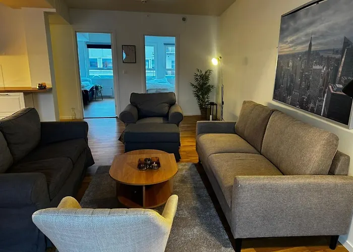Spacious Luxury - Heart Of Lägenhet *