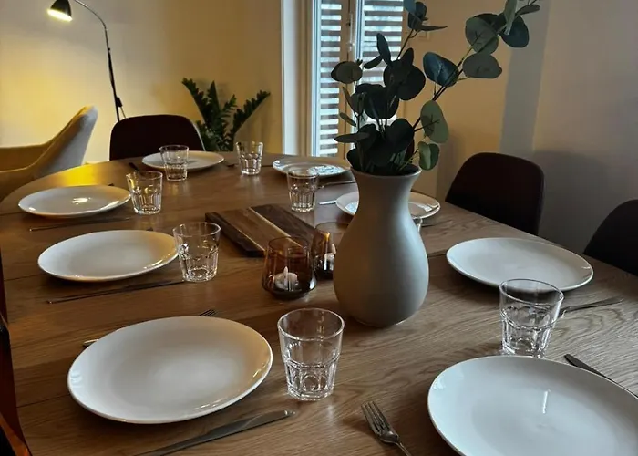 Huge Luxury - & Prime Location Apartament Voss