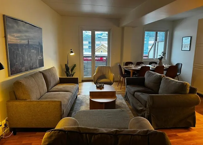 Lägenhet Huge Luxury Apartment - Central & Prime Location *